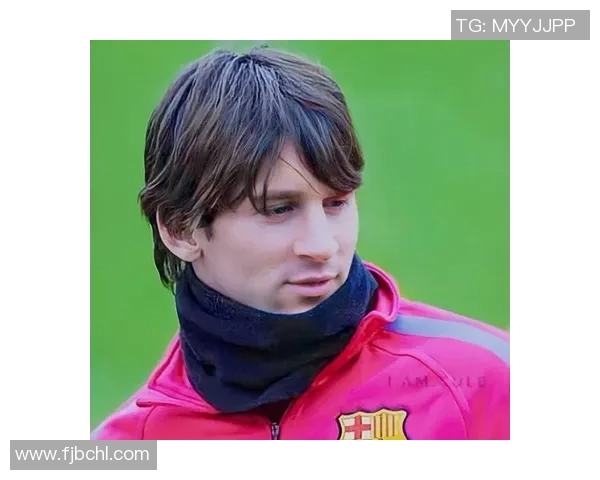 足球明星背后的故事与成就揭秘让你更了解他们的传奇人生与职业生涯