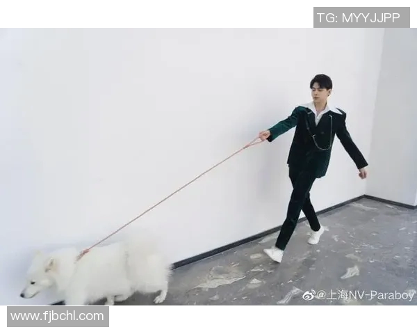 德国足球明星西服造型大赏展现时尚与运动的完美结合 德国足球明星西服造型大赏展现时尚与运动的完美结合